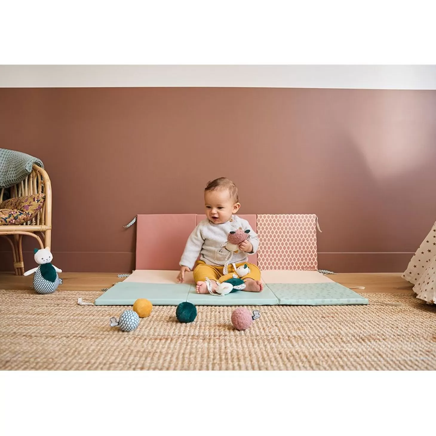 Kaloo Sensory Soft Balls Set For Baby (5 Pieces)
